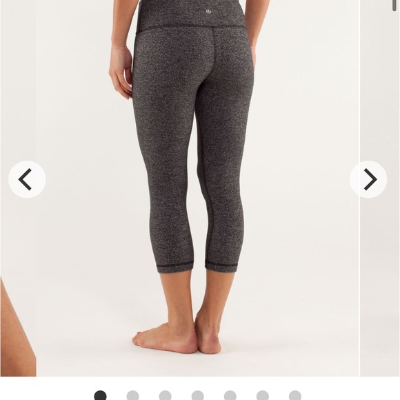 SET Lululemon herringbone black crop wunder under & long sleeve scuba top - Picture 2 of 8